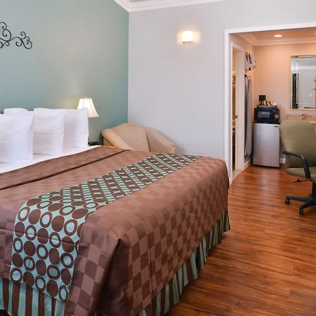 Americas Best Value Inn Los Banos Exterior photo