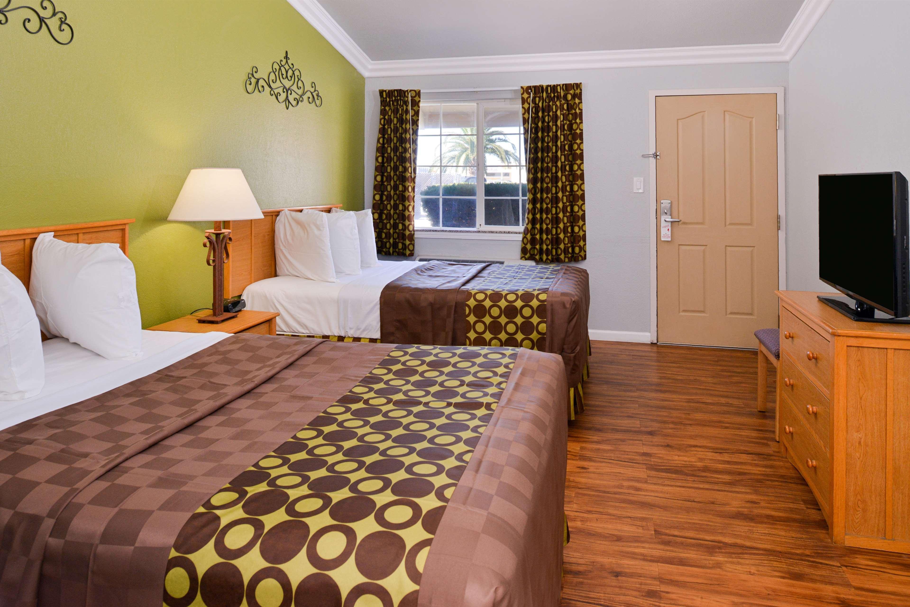 Americas Best Value Inn Los Banos Exterior photo