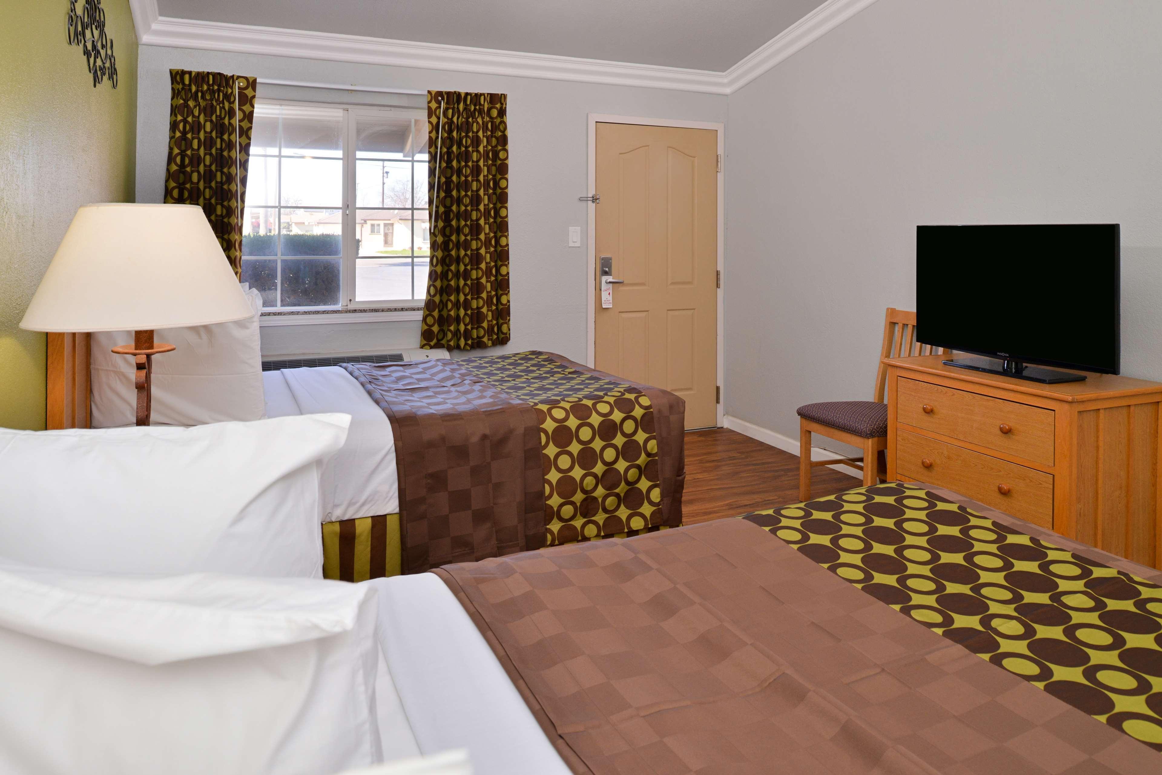 Americas Best Value Inn Los Banos Exterior photo