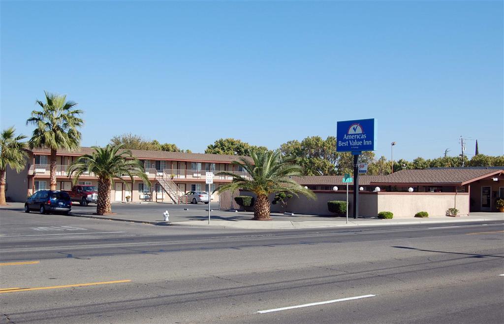 Americas Best Value Inn Los Banos Exterior photo
